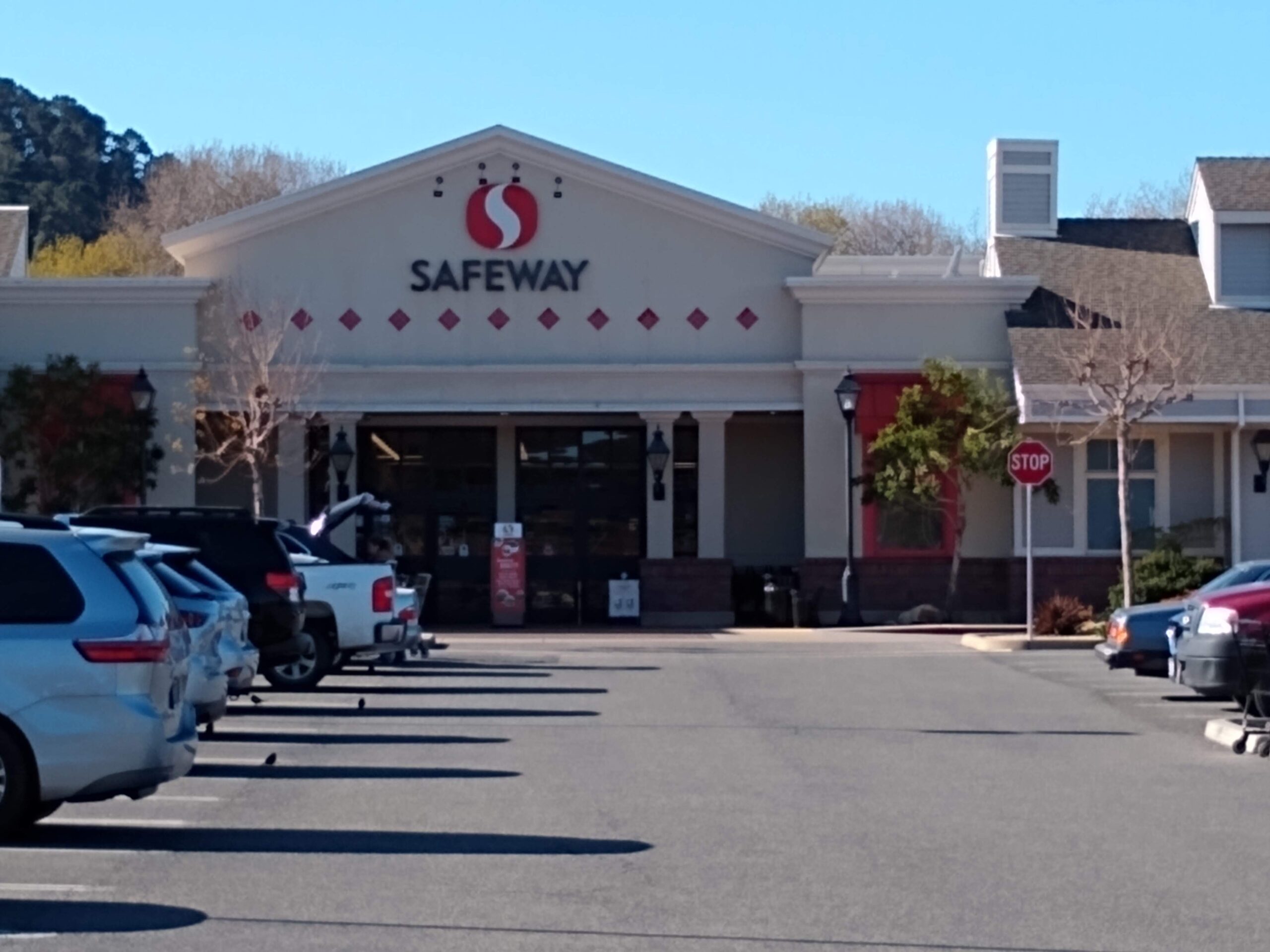 exterior of Safeway grocery store at Crossroads of Carmel